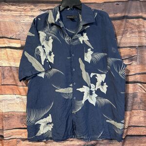 Maxwell & Co Hawaiian Shirt XL Blue Floral Silk Short Sleeve Button Up Tropical